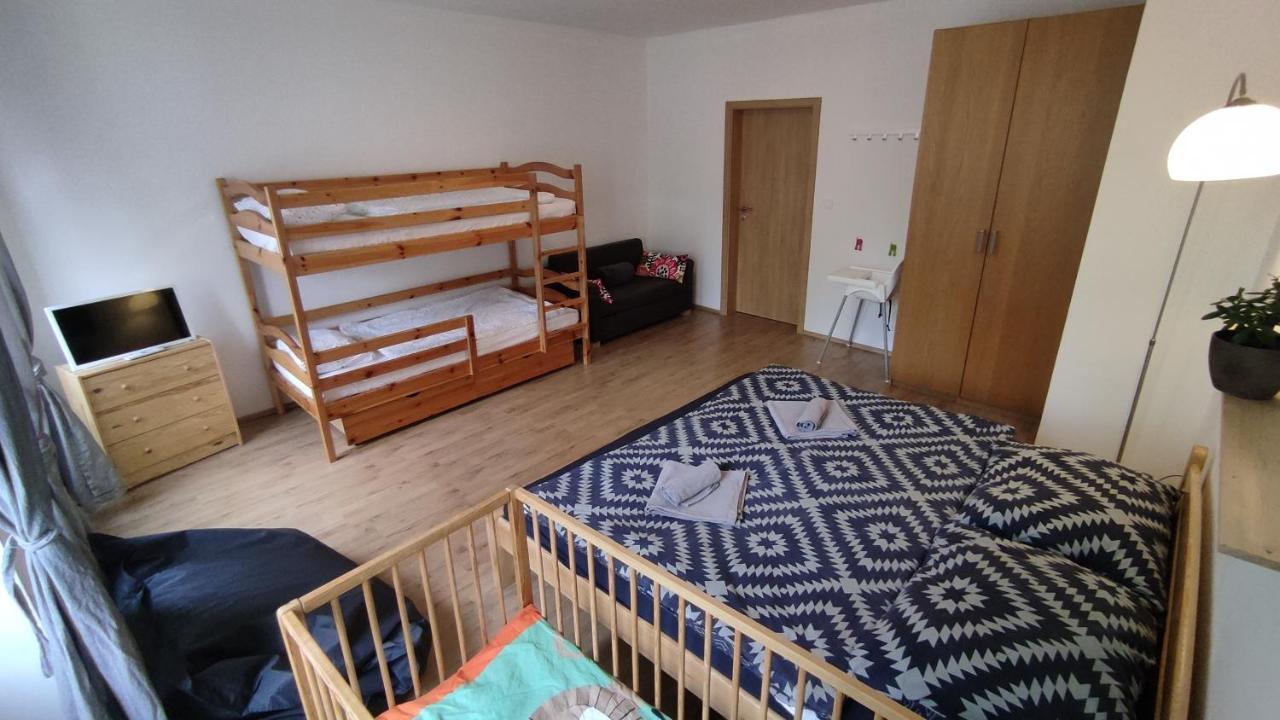 Apartman Vejprty 아파트 외부 사진